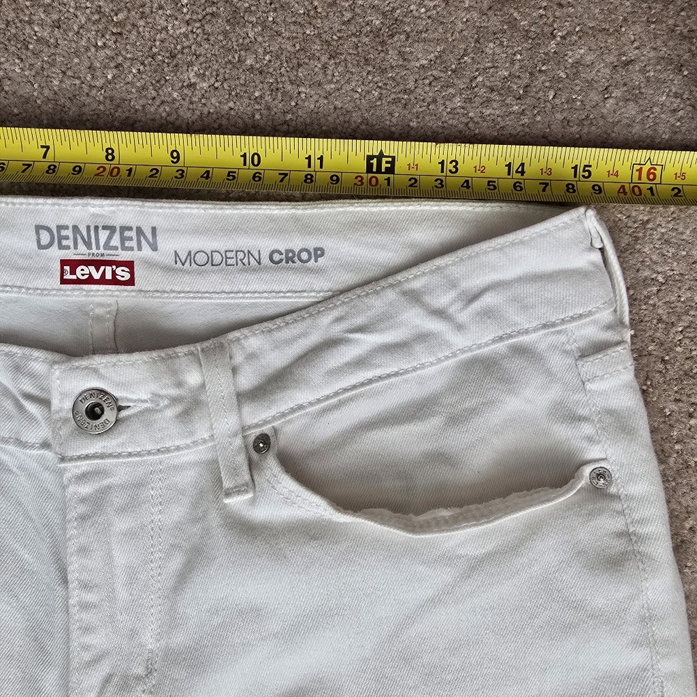 Denizen from Levi's Women's Modern Crop Jeans - Picture 3 of 9